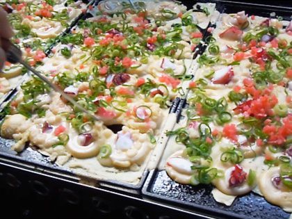 画像：たこ焼き器 調理風景